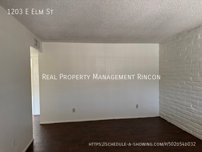 Building Photo - 1203 E Elm St