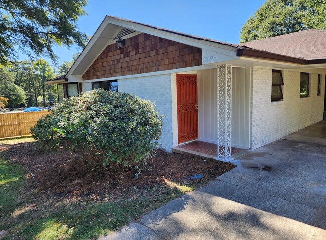 Foto del edificio - 2695 Davidson Dr