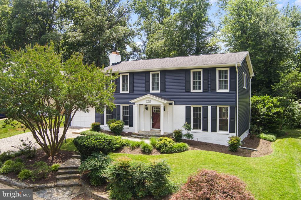 Foto principal - 1910 Miracle Ln