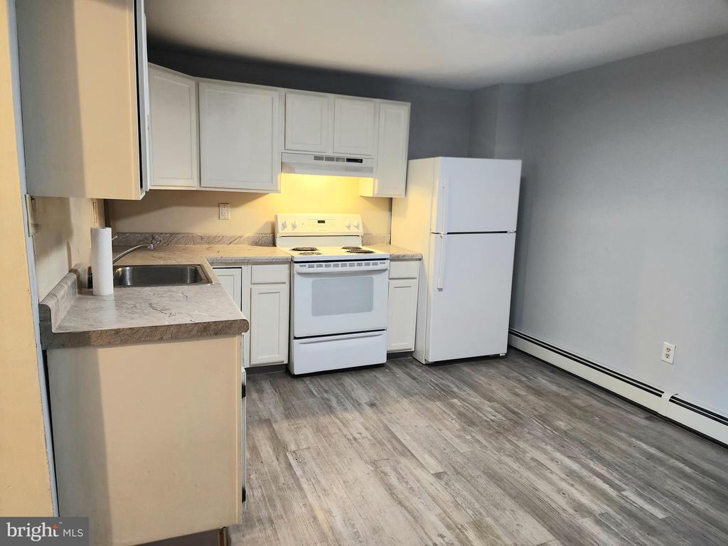 Foto principal - 58 E 4th St