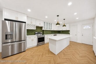 Building Photo - 1312 N Washington Ave