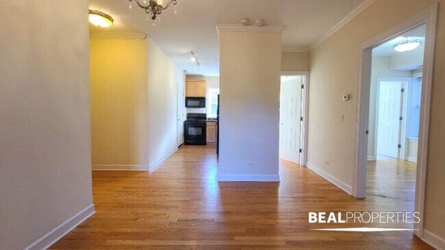 Foto del edificio - 2 bedroom in CHICAGO IL 60657