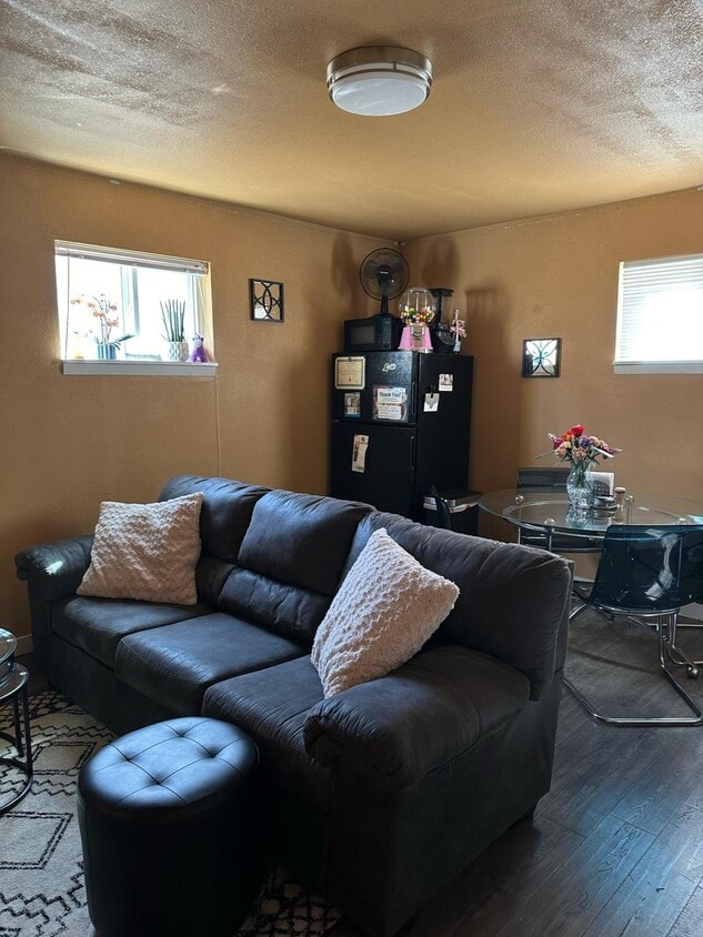 Building Photo - 615 S Grant Ave