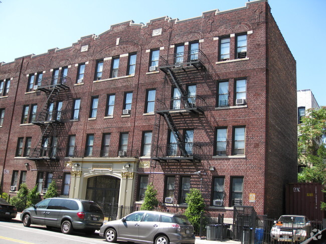 Building Photo - 2516 Bedford Ave