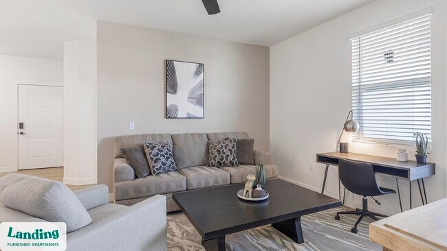 Foto del edificio - 255 N Camino Mercado