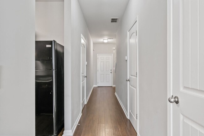 Foto del edificio - 3 Bedroom Townhome in Stonecrest!