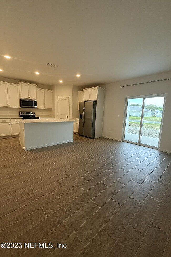 Building Photo - 9852 Lemon Balm Wy