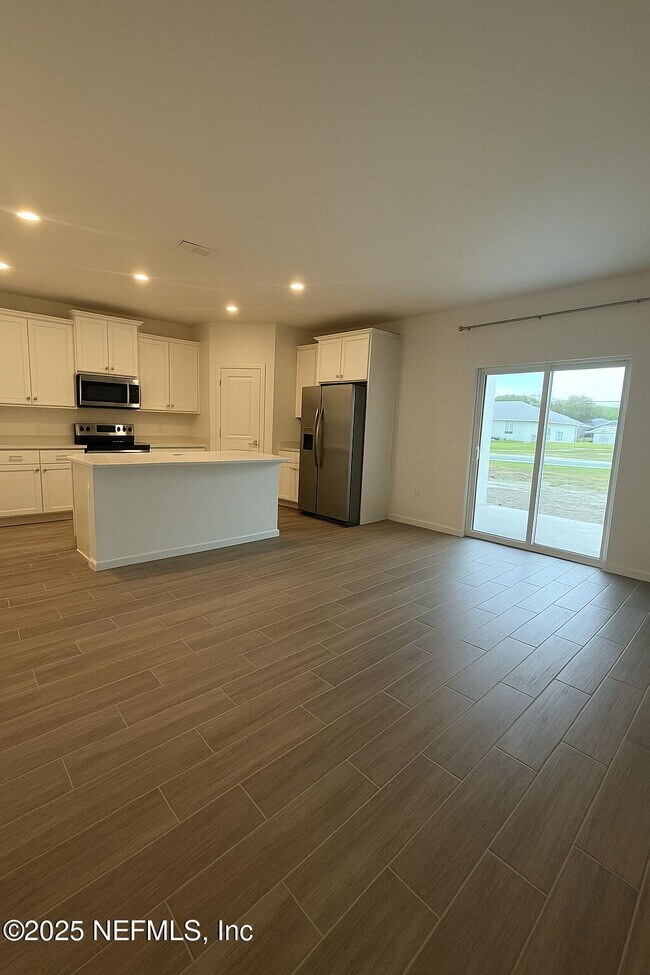 Foto del edificio - 9852 Lemon Balm Wy