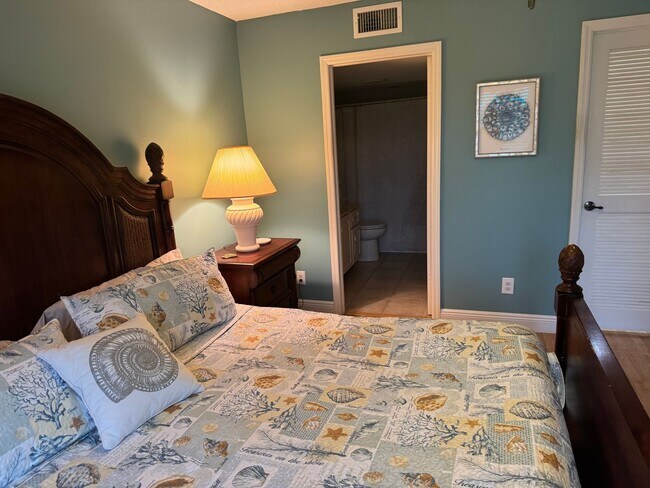 Building Photo - ***LELY GOLF ESTATES***SEASONAL OR ANNUAL FURNISHED RENTAL***AVAILABLE***