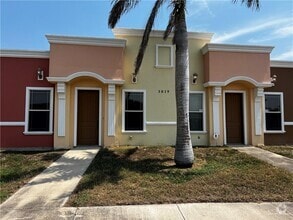 Building Photo - 3019 Regal Dr