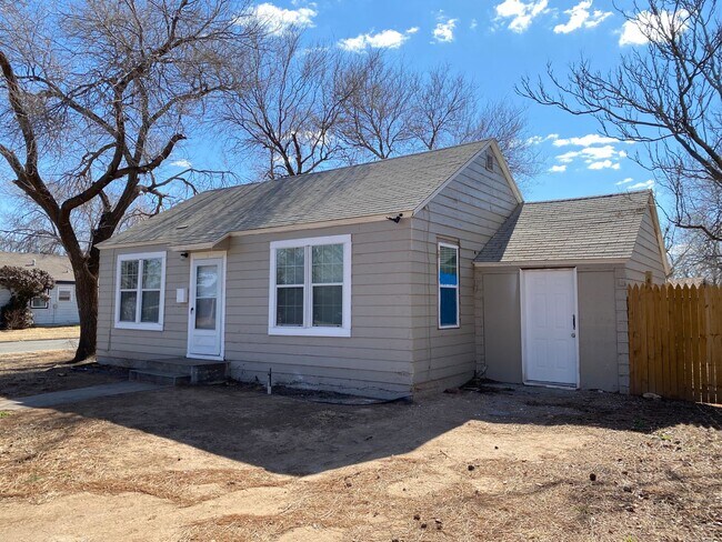 Foto del edificio - 1 Bedroom 1 bathroom house in North Lubbock!