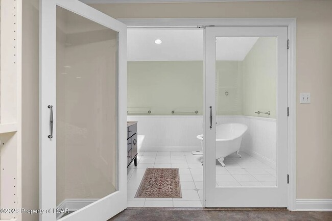 Building Photo - 45 Prospect Rd