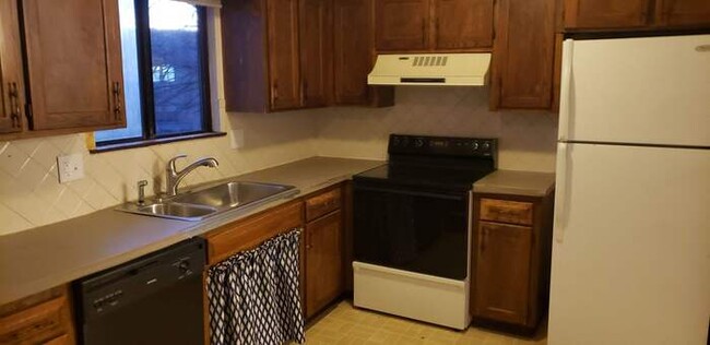 Building Photo - Duplex for Rent in Edwardsville