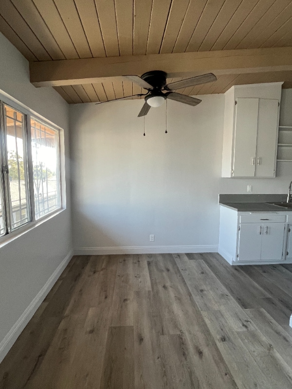 Building Photo - 1246 W 93rd St