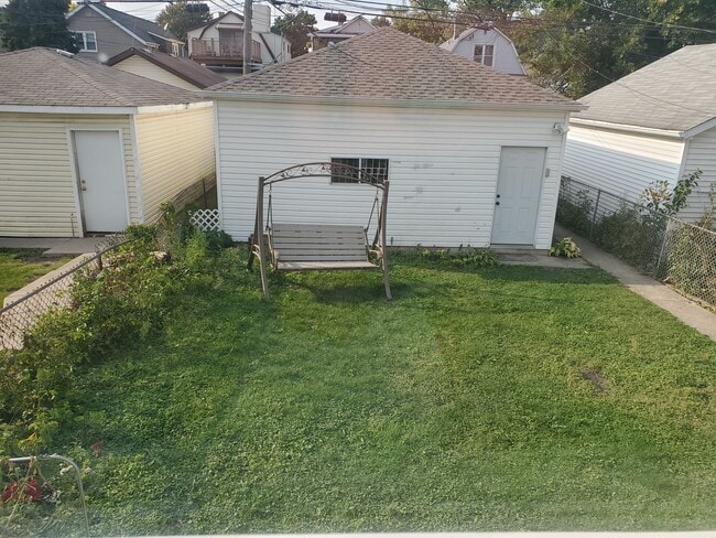 Foto del edificio - 5222 N Ludlam Ave