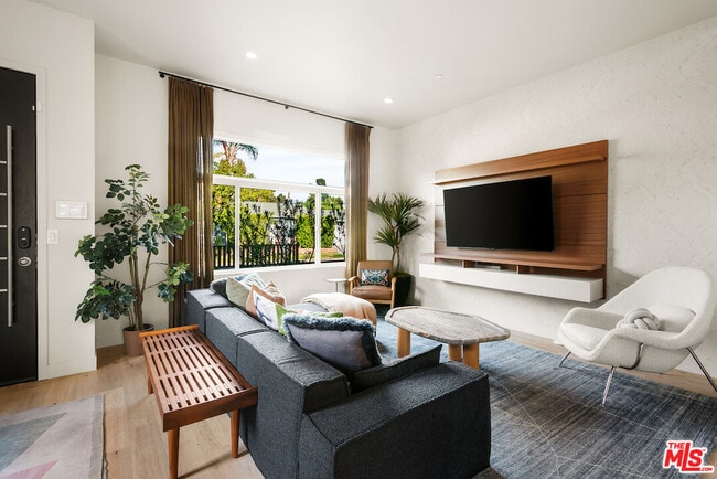 Building Photo - 4211 Ince Blvd