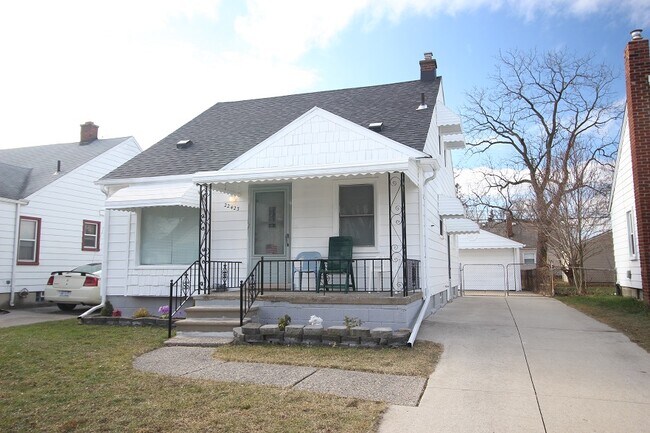 Building Photo - 22423 Lambrecht Ave