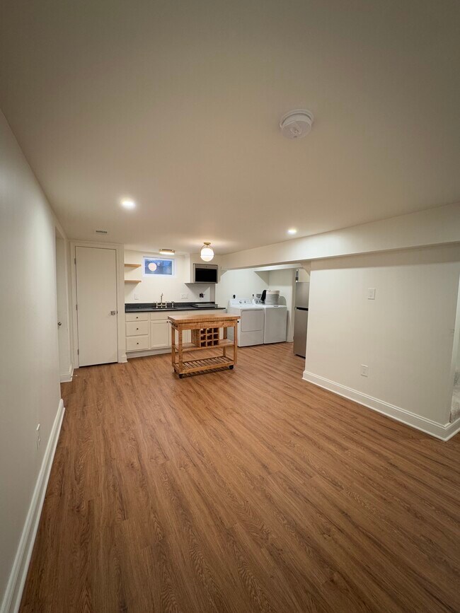 Foto del edificio - 1012 Roswell Dr