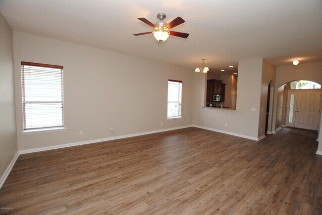 Building Photo - 428 S Hidden Tree Dr