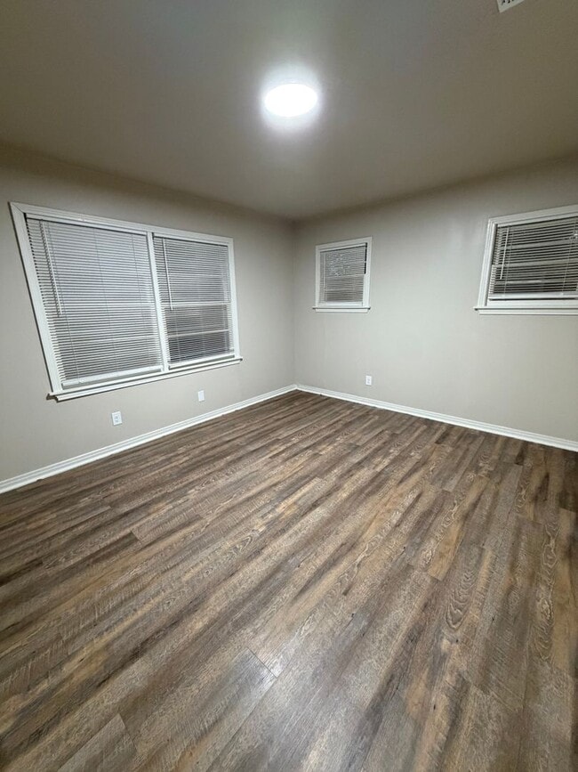 Building Photo - 7 Payne St