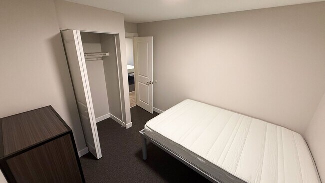 Foto del interior - 809 W Stoughton