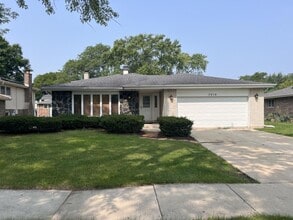 Building Photo - 7010 Terrace Dr