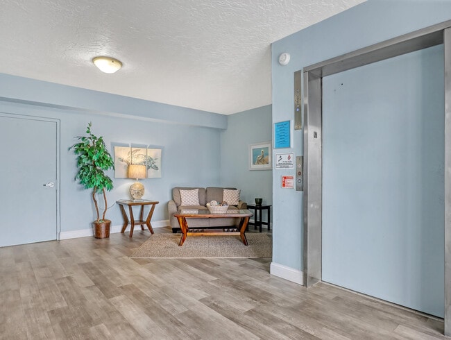Building Photo - 401 Florida A1A