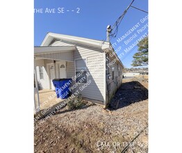 Building Photo - 1280 Blythe Ave SE