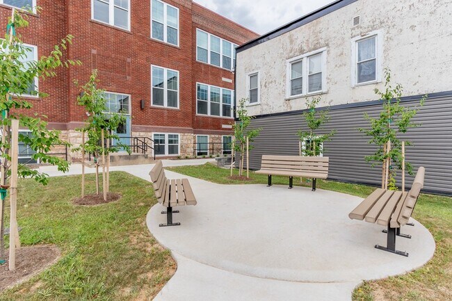 Foto del edificio - Mount Union Senior Lofts