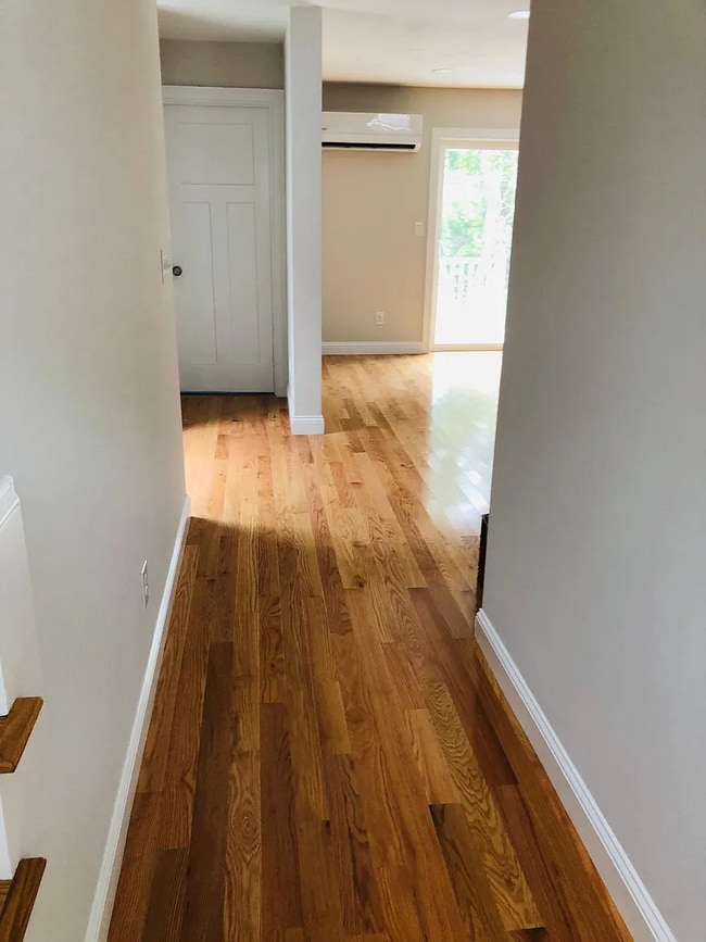 Building Photo - 8 Sugar Maple Ln