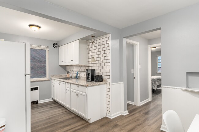 Foto del edificio - 3913 E Gatewood Ln