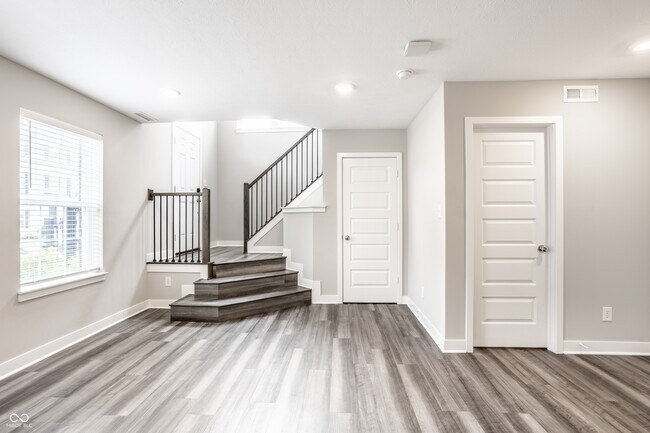 Foto del edificio - 3521 Brampton Ln