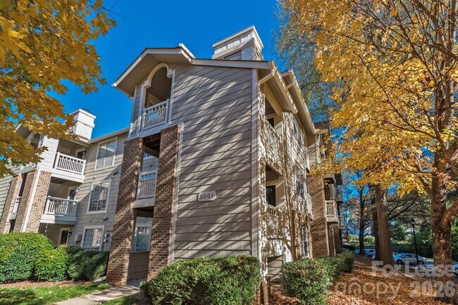 Building Photo - 5001 Sharon Rd