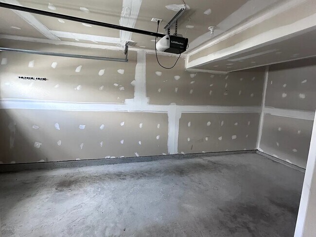 Foto del edificio - 303 Bait Rd