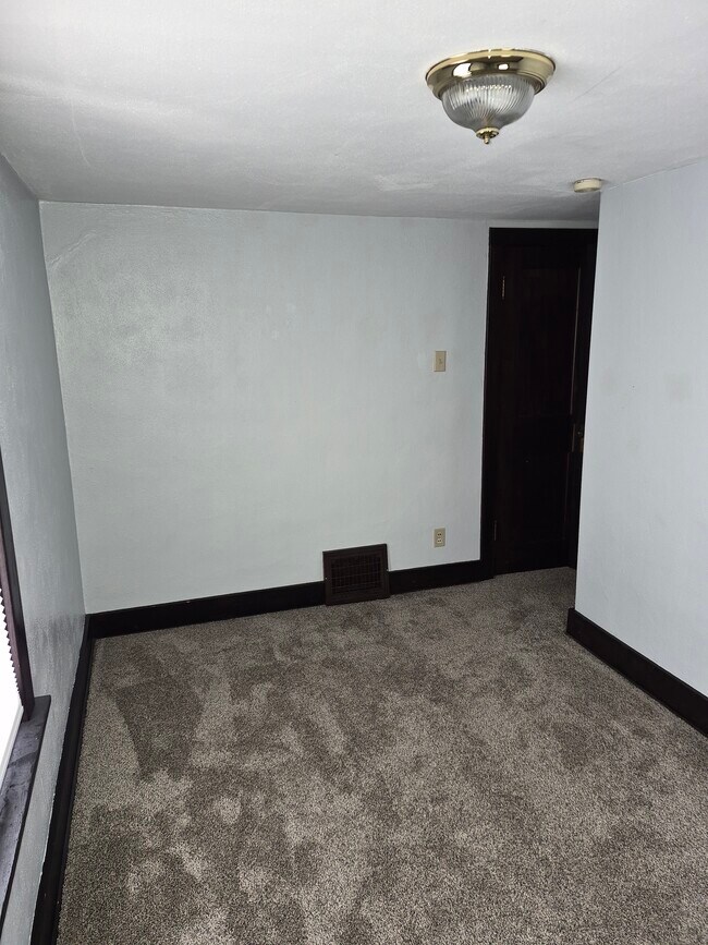 Foto del edificio - 218 Bishop Ave