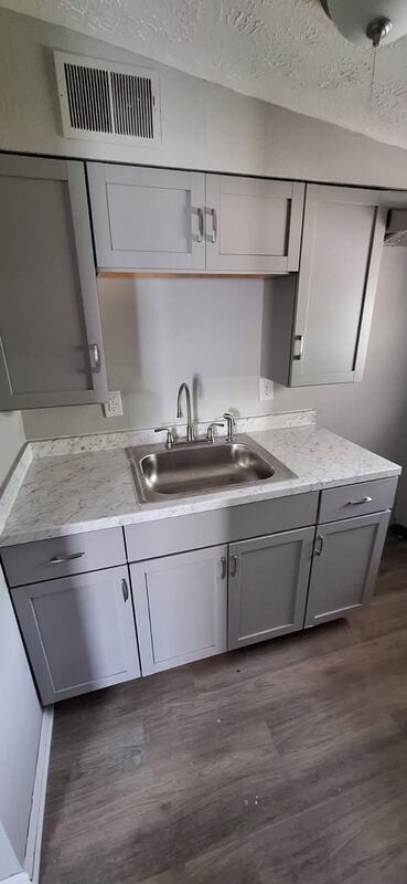 Foto principal - 720 Hardy Ave