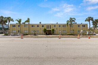 Building Photo - 3206 W Azeele St