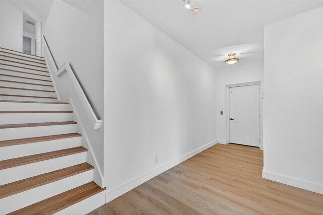 Foto del edificio - 2678 Center Ct Dr