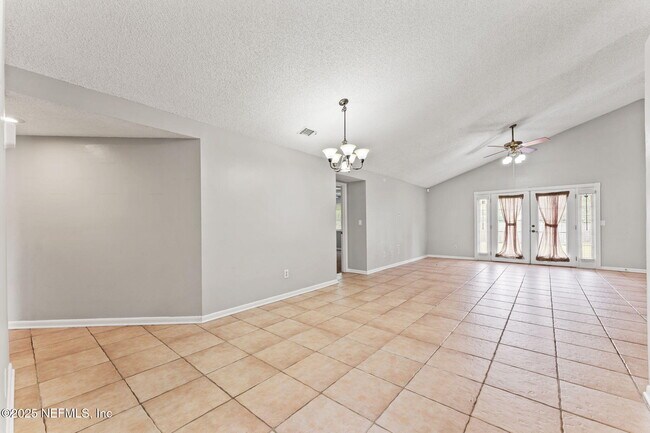 Foto del edificio - 8379 Chason Rd W