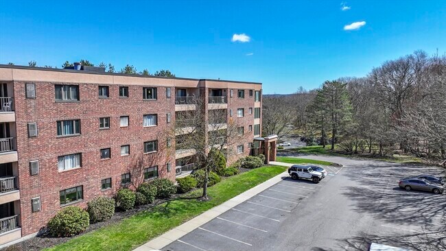 Foto del edificio - 11 Ledgewood Way