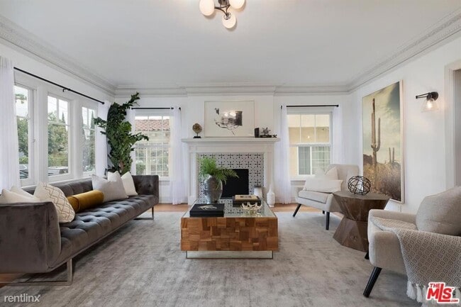 Building Photo - 3 br, 2 bath Condo - 1917 Carmen Ave # 1917