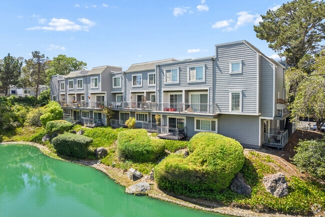 Building Photo - Finch at Larkspur