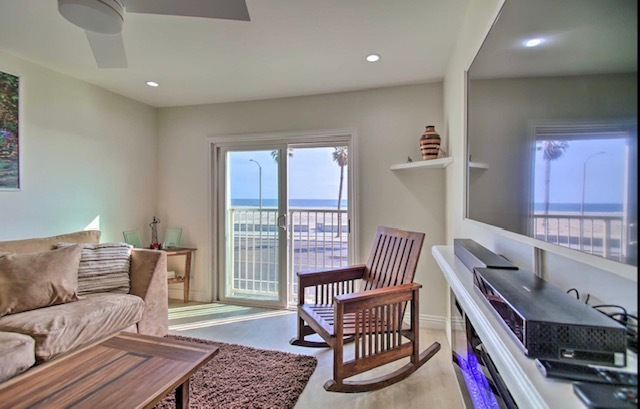 Primary Photo - 232 E Surfside Dr