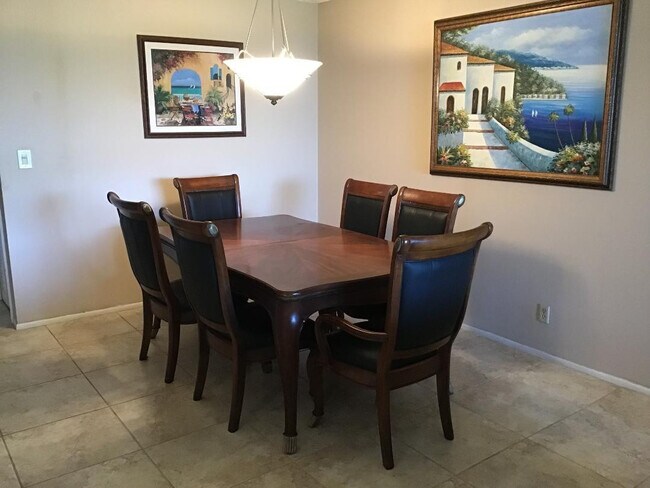 Foto del edificio - 2940 N Course Dr