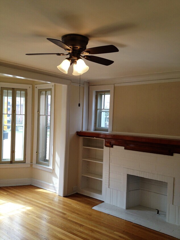 Foto principal - 322-330 W Washington Blvd
