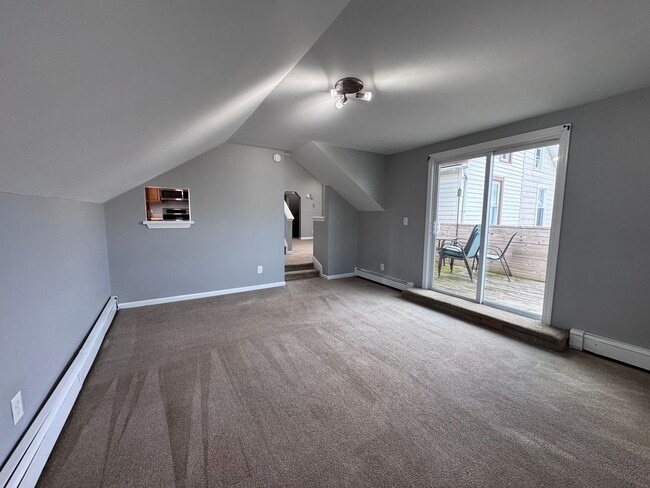 Building Photo - 103 W 2nd St