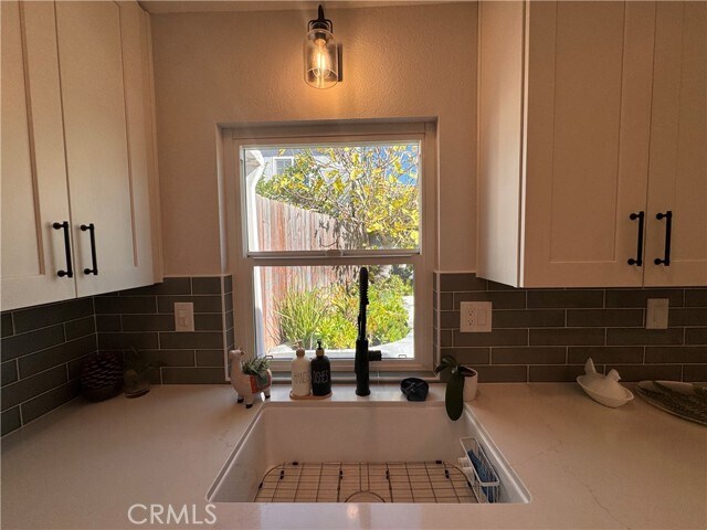 Foto del edificio - 21742 Tegley