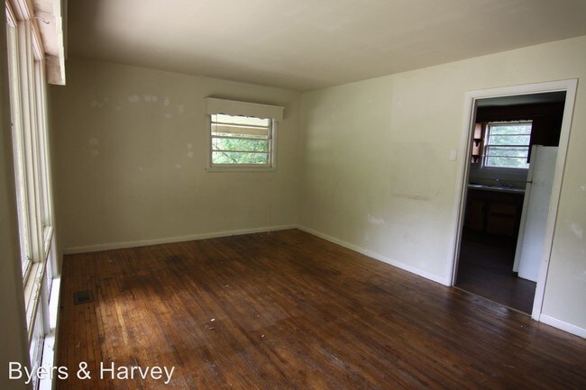 Building Photo - 2604 Union Hall Rd