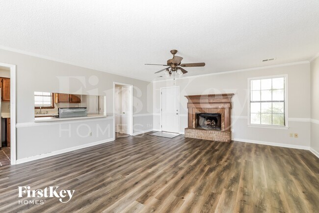 Foto del edificio - 6697 Hickory Jack Ave