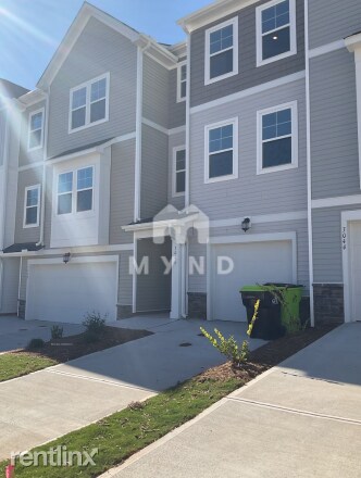 Foto principal - 3 br, 3.5 bath Townhome - 3046 Castle Loch Ln